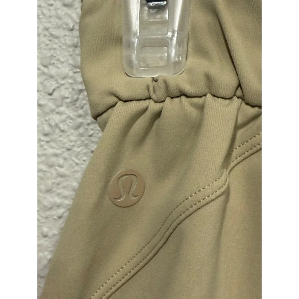 Lululemon‎ Stretch High Rise Crop 23